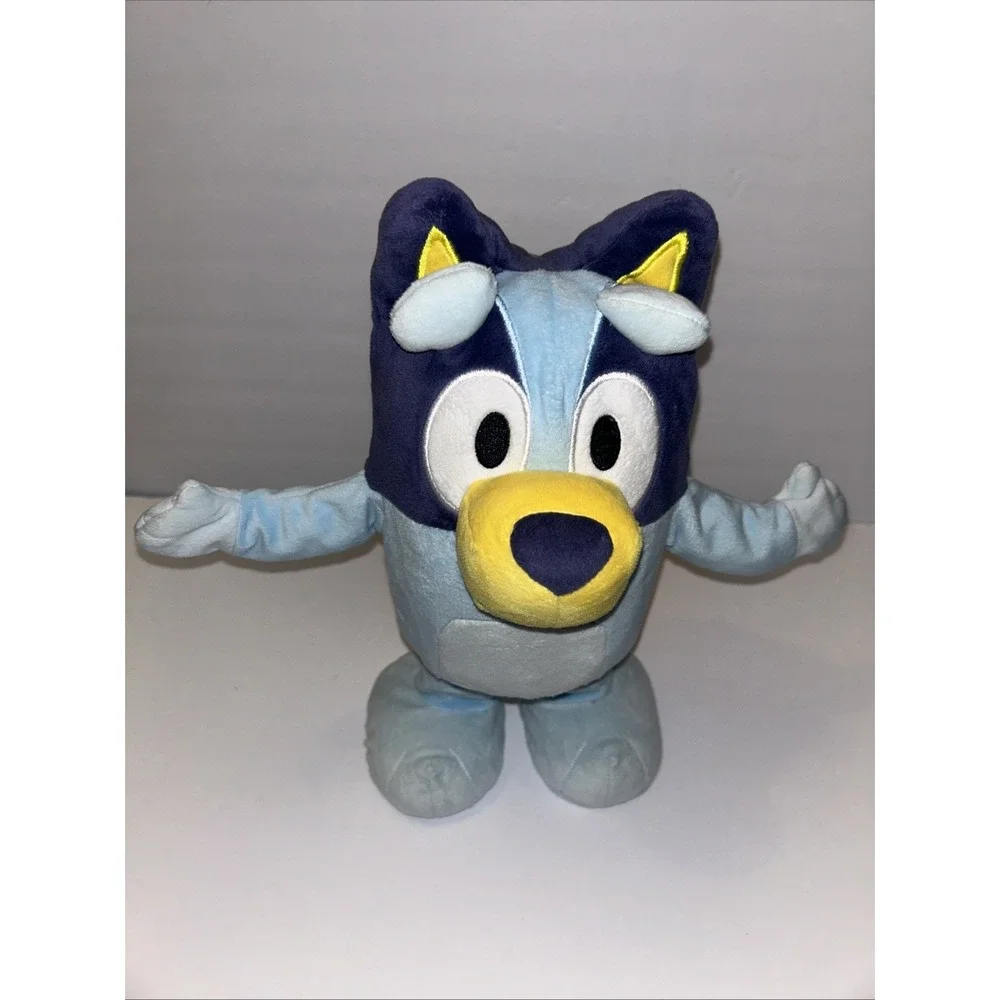 Bluey Dance and Play Animated Plush 14